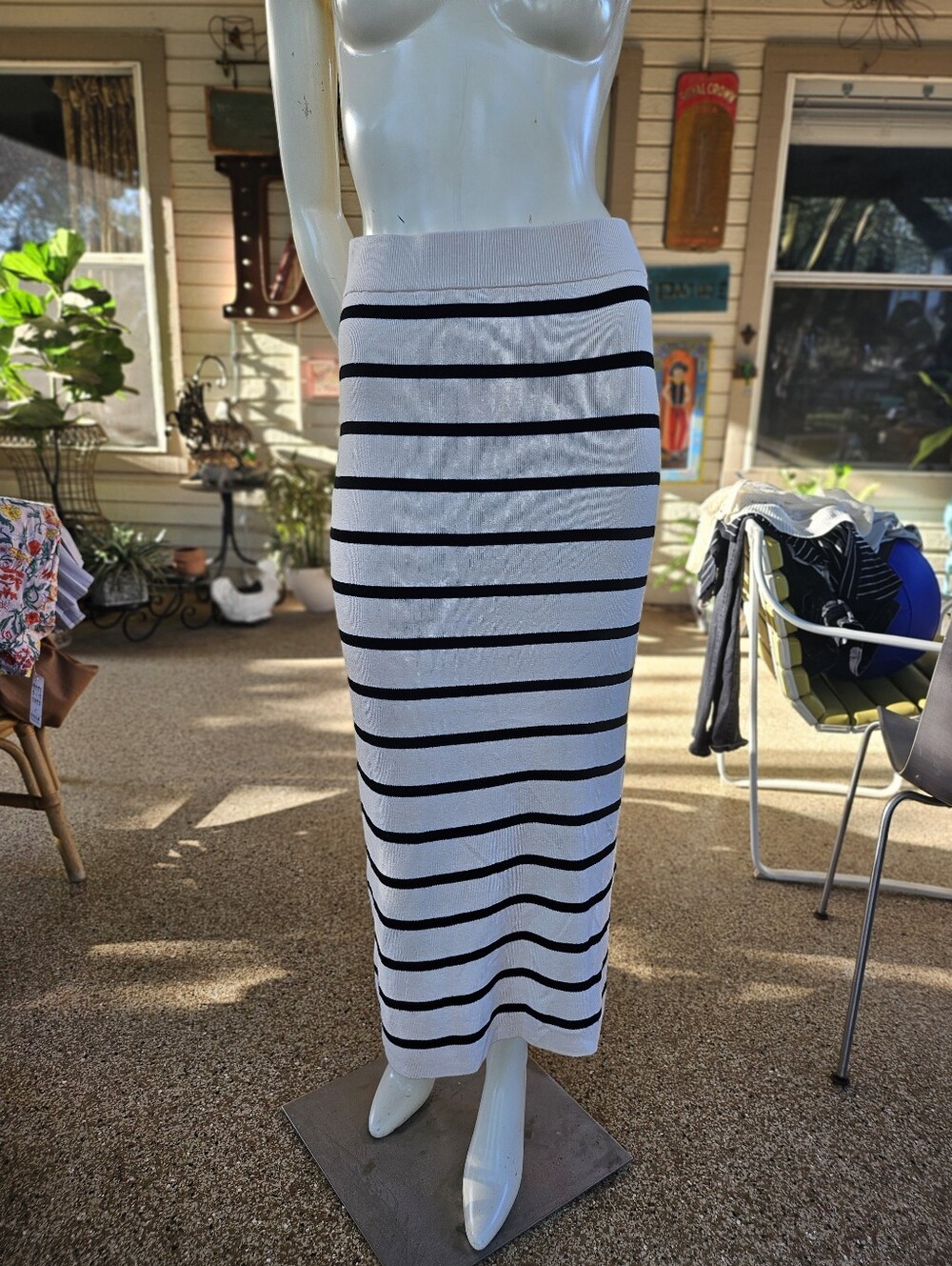 New W Tag H&M Black & Cream Stretchy Knit Pencil Skirt Size S